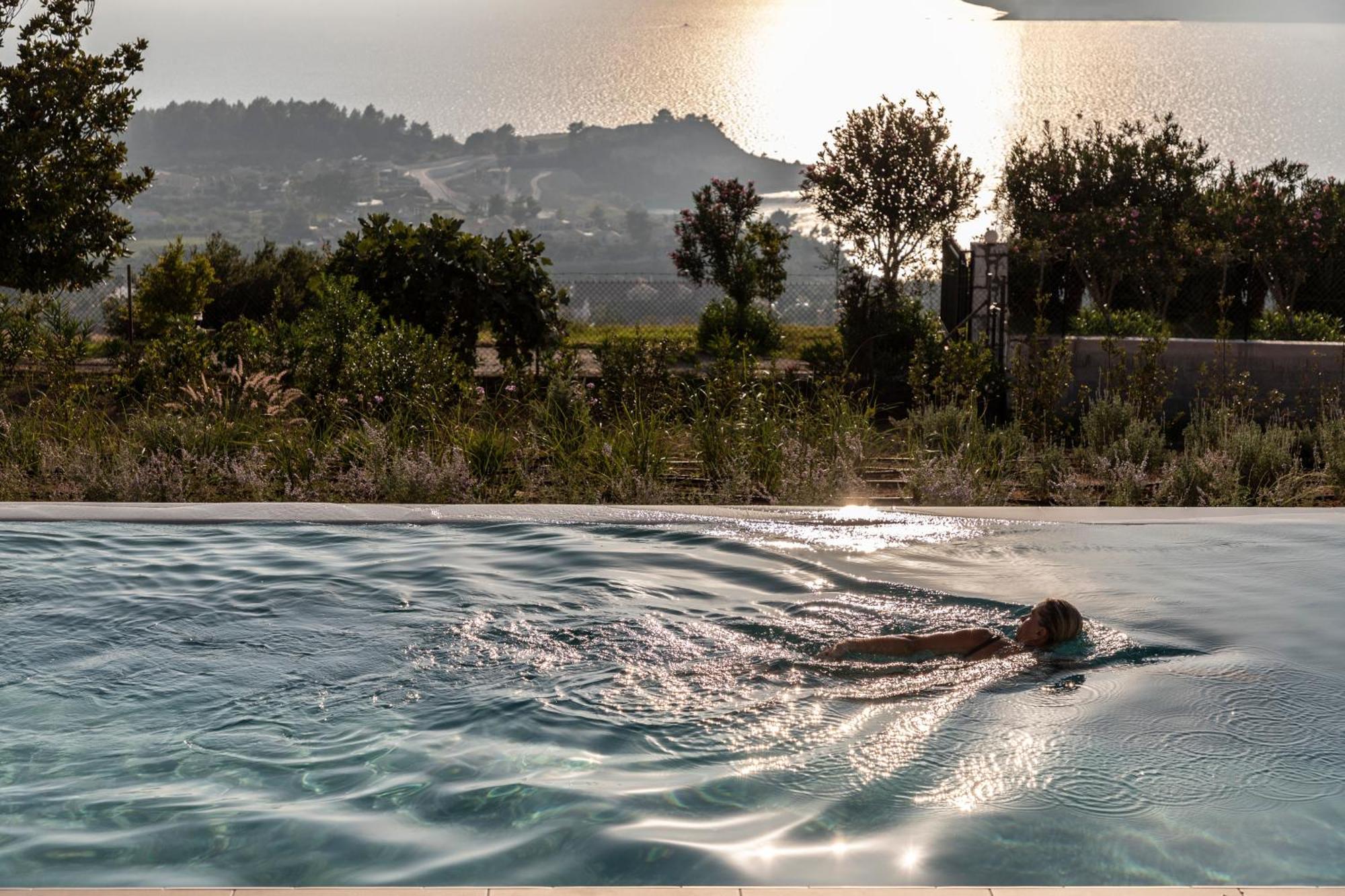 Avertosia Luxury Villas Argostoli  Bagian luar foto